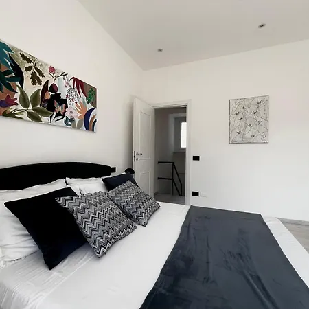 - Isola Madre Apartman