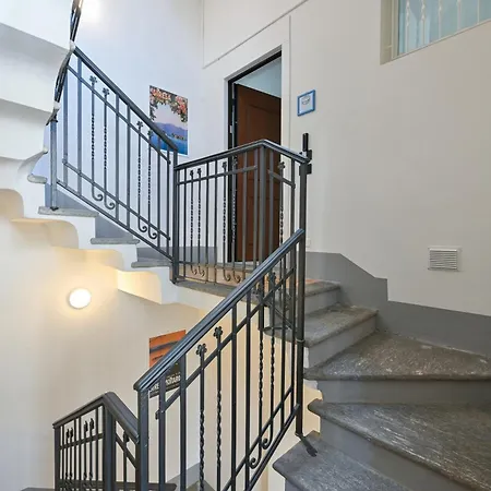 - Isola Madre Apartmán *